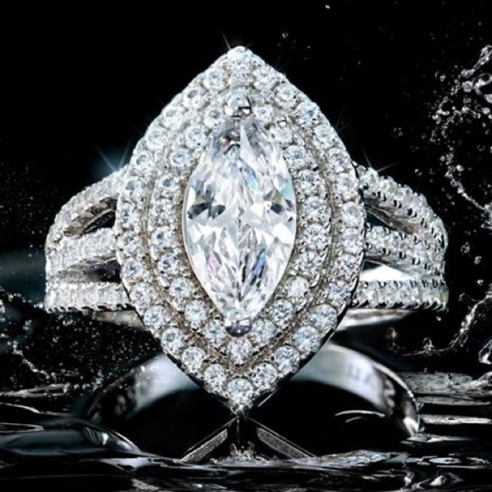 Stauer Oval luxury ring women’s size 8